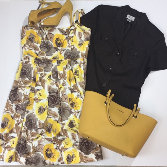 [SOLD] Calvin Klein "East/West" Saffiano Tote - Picture 2 of 6